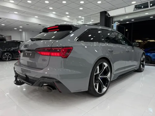 Audi RS6 Avante  2025 Performance