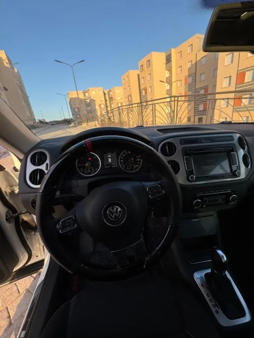 Volkswagen Tiguan 2014 cup