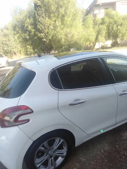 Peugeot 208 2014 208