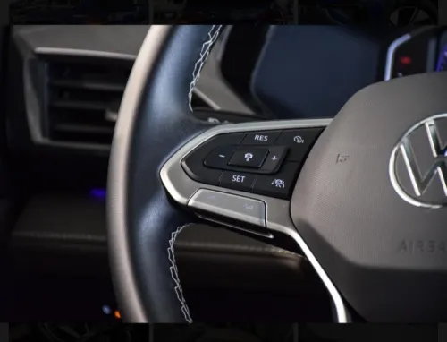 Volkswagen Taos 2023 HIGHLINE 4MOTION CUIR TOÎT مجمولة