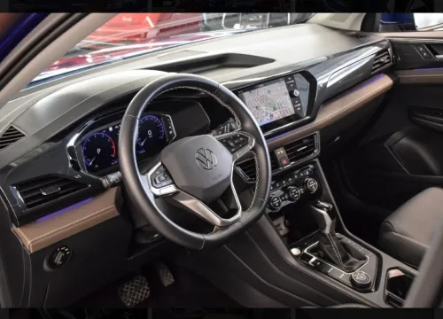 Volkswagen Taos 2023 HIGHLINE 4MOTION CUIR TOÎT مجمولة