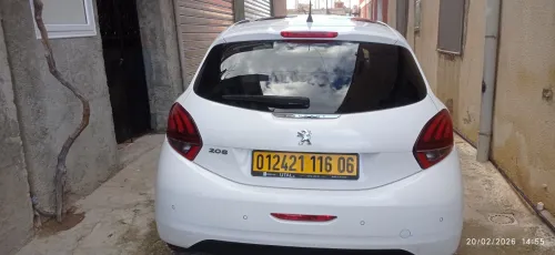 Peugeot 208 2016 Allure Facelift