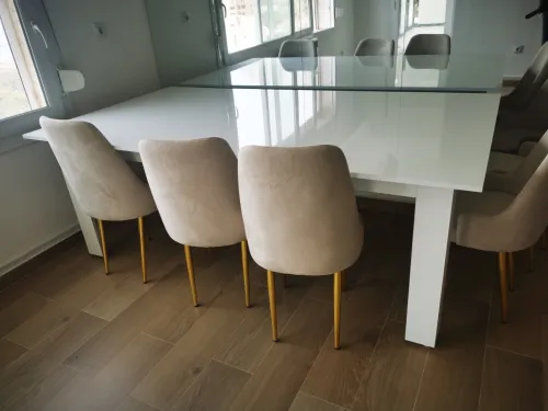 Table à manger blanche 