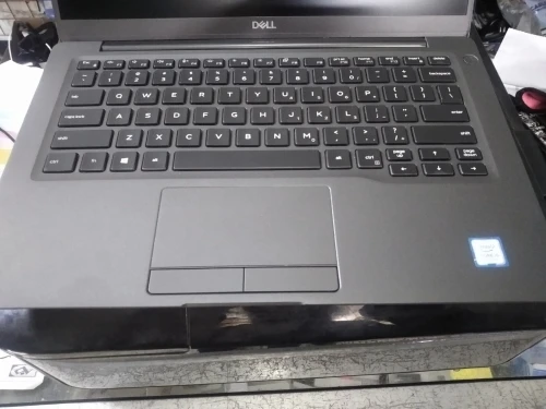 DELL latitude 7400