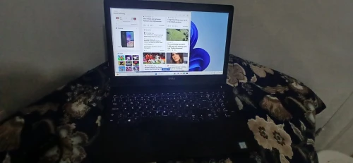 Dell Precision 3520, écran 15,6", CPU i7-6820HQ,GPU Quadro M620  256 SSD RAM 16GB