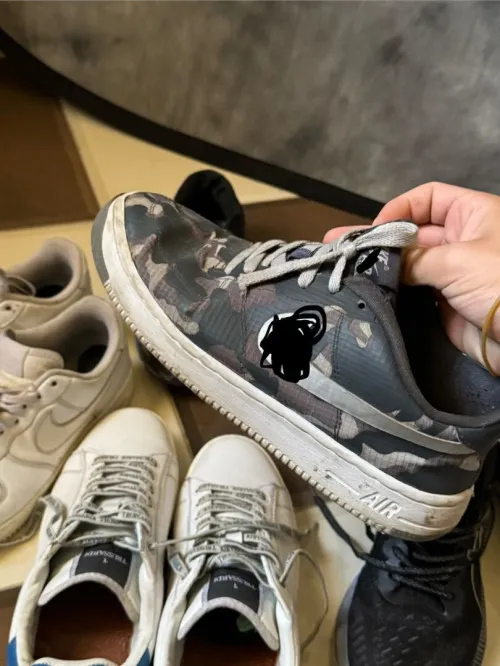 Baskettes +  Bottes Salomon حالة جيدة | Pointure 40 | السعر بالوصف | تواصل WhatsApp شاهد الصور