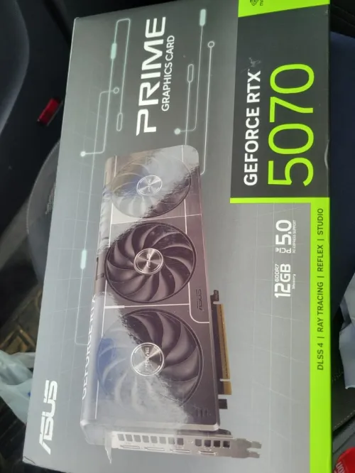 Carte graphique Asus Gaming geforce RTX 5070