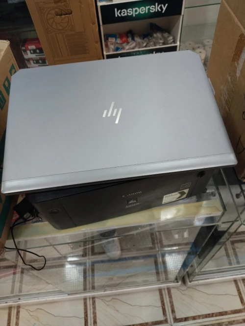 HP Zbook i7 9850HQ Ram 32Go SSD 256Go