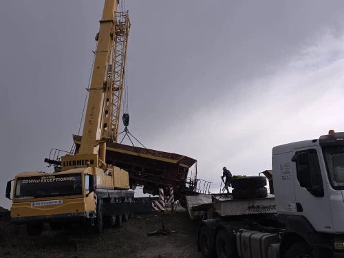 grue liebherr LTM 120 tonnes 2006