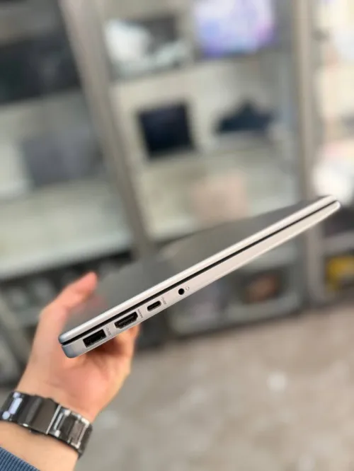 LAPTOP HP 14