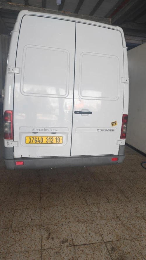 Mercedes 413 2012