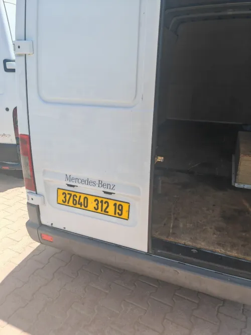 Mercedes 413 2012