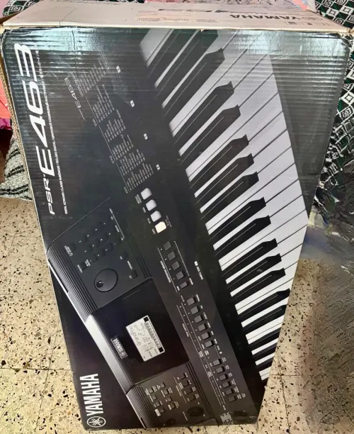 Piano Yamaha E-PSR463 + boite originale
