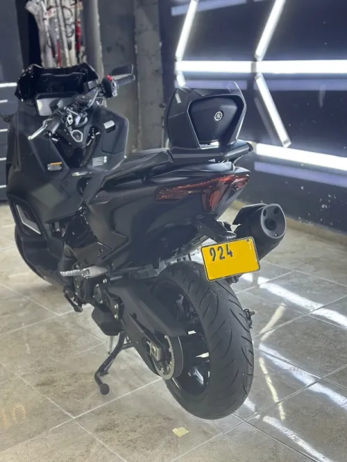 Yamaha Tmax 2024