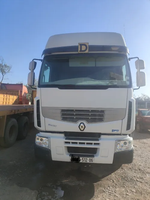 Renault 440 2012