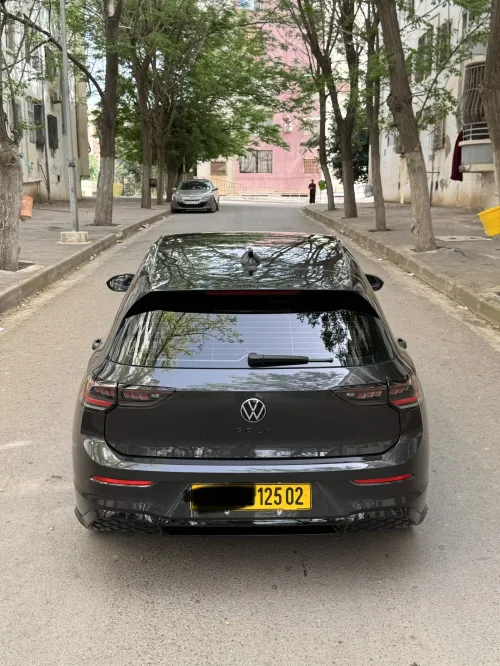 Volkswagen Golf 8 2025 R-Line