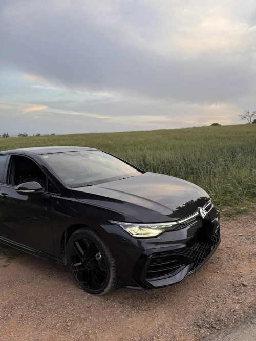 Volkswagen Golf 8 2025 R-Line
