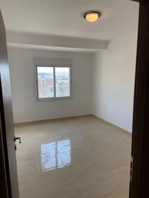 Cherche location Appartement Niveau de villa F3 Alger Cheraga