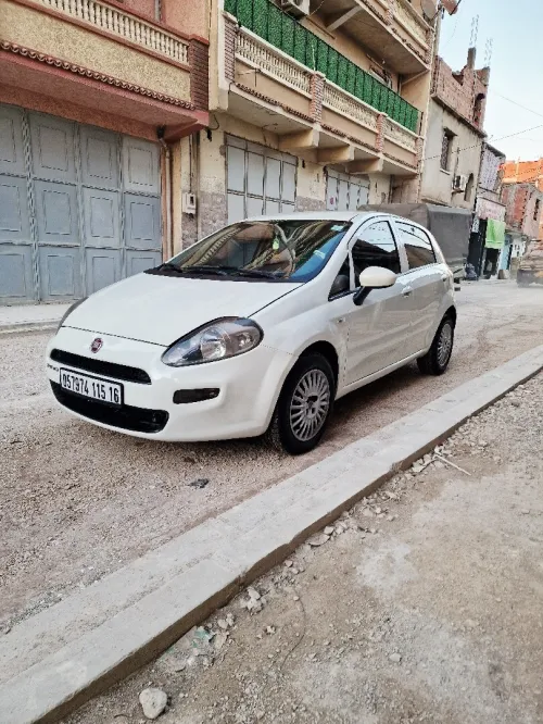 Fiat Punto 2015 Grand punto
