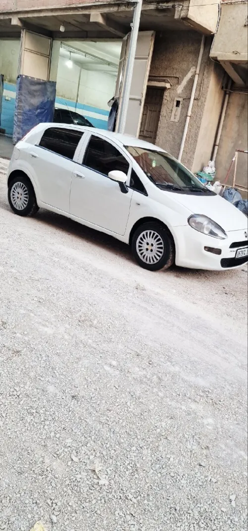 Fiat Punto 2015 Grand punto