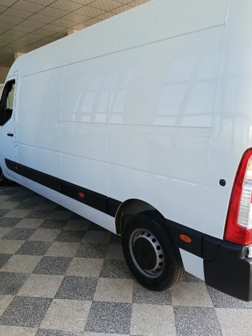 Master Trois panneaux moteur 2022
