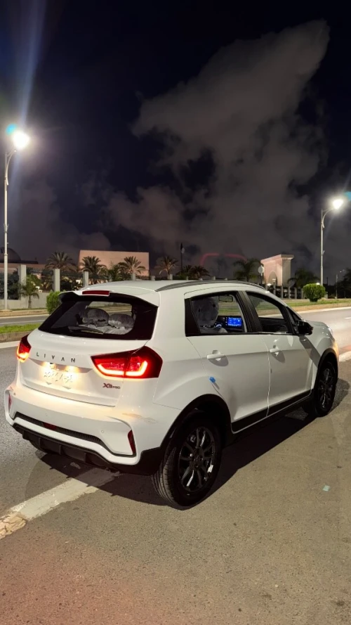 Geely Livan x3 pro 2025 