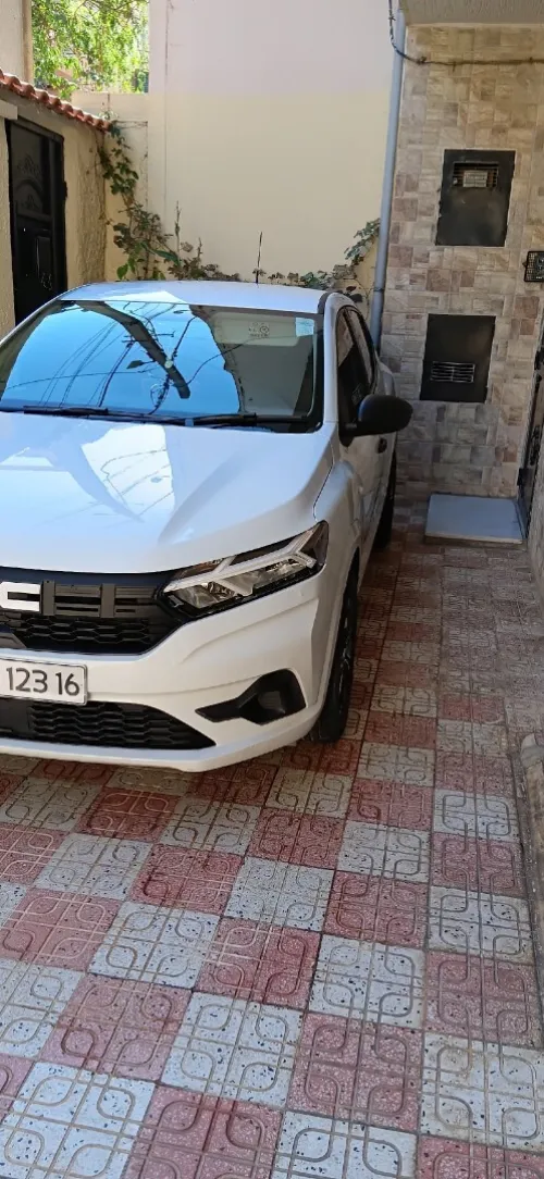 Dacia Sandero 2023 Volon droit