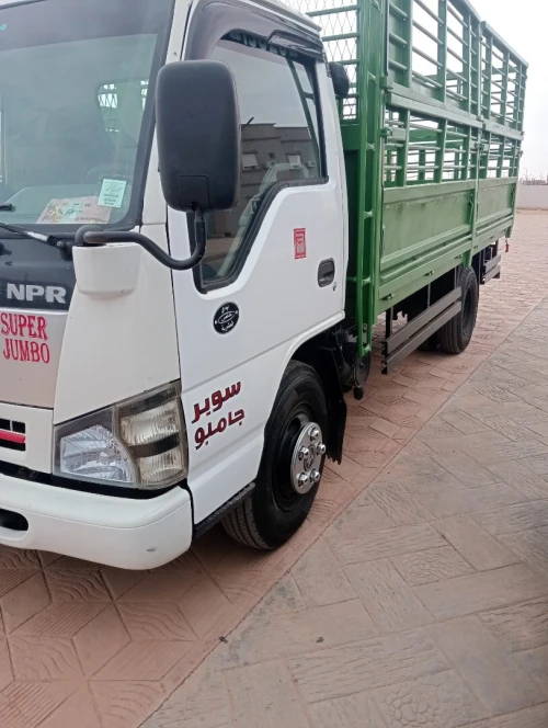 Isuzu Faracha 2006