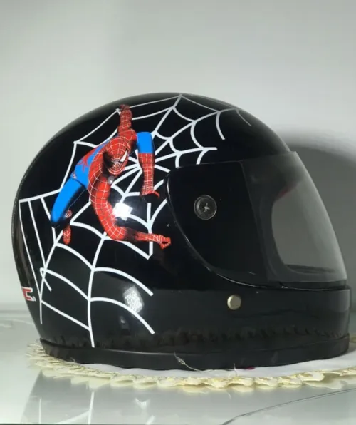 Casque moto pour enfant spiderman couleur noir 
