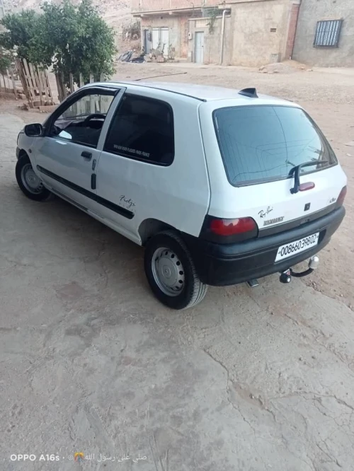 Renau clio Clio japonais 1998 Japoniya