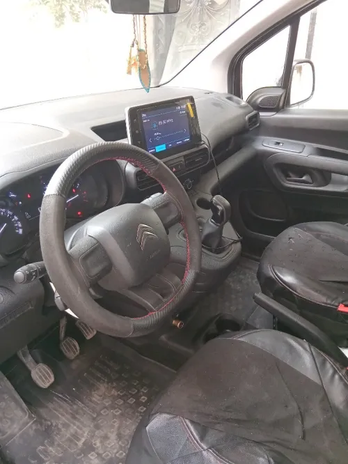 Citroen Berlingo 2023 Normal