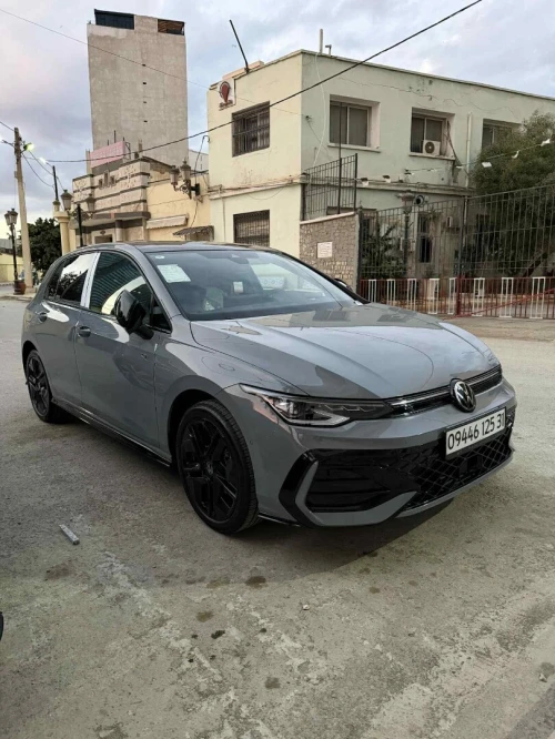 Volkswagen Golf 8 2025 R-Line
