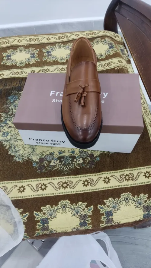 حذاء كلاسيك سبور قياس 42 جديد
