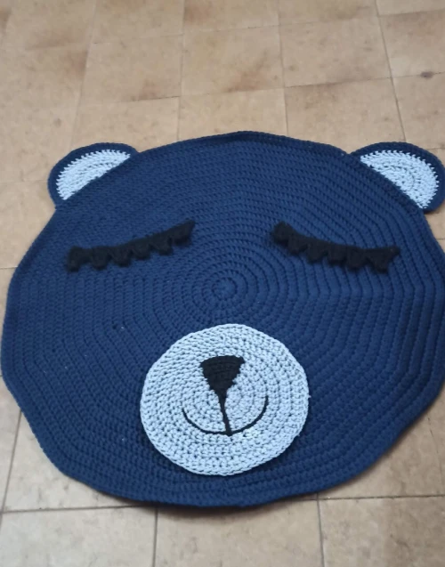 Tapis au crochet fait main sur commande 