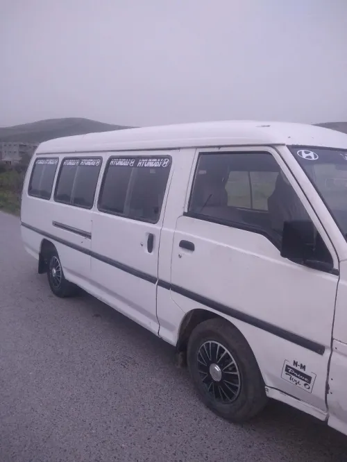 Hyondai H100 2003