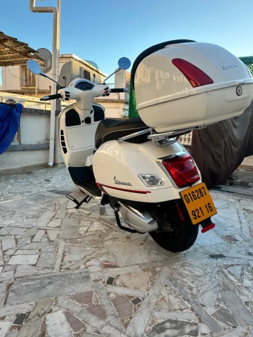 Piaggio Vespa gts 2021