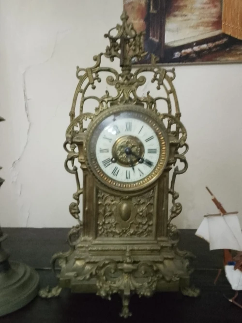 Horloge à vendre