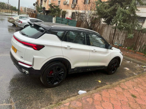 Geely Coolray 2025 Latout