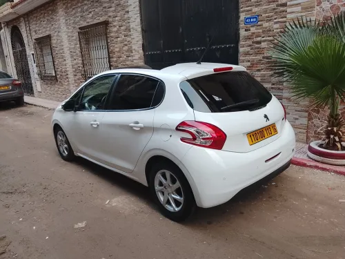Peugeot 208 2013 Urban Soul