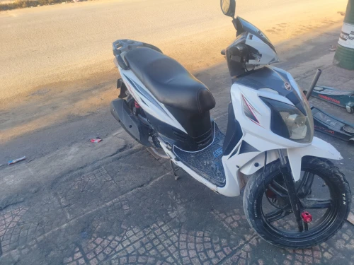 Sym sr Sr 2017