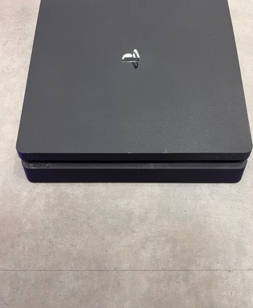 Console ps4 slim flachable
