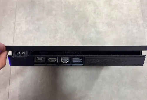 Console ps4 slim flachable