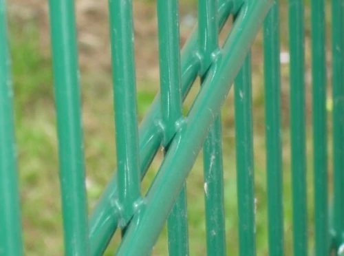 LES PANNEAUX DE CLOTURES / FENCES SYSTEMS