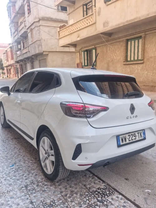 Renault Clio 5  2024 Evolution