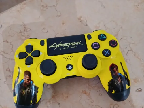 Ps4 console 