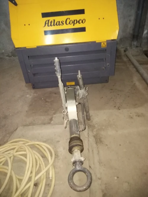 كومبريسور Atlas copco xas97 2012