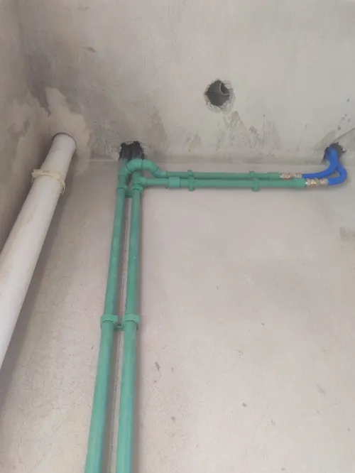 Plombier ambulant chauffagiste installation sanitaire eau et gaz
