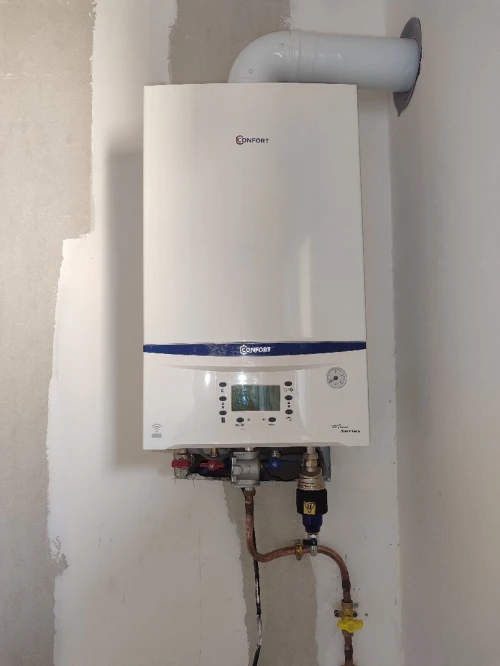 Plombier ambulant chauffagiste installation sanitaire eau et gaz
