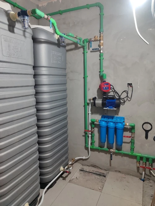 Plombier ambulant chauffagiste installation sanitaire eau et gaz
