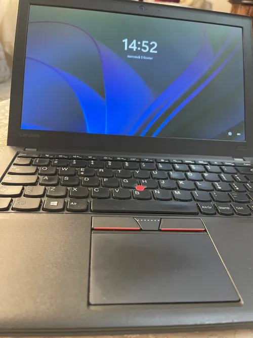 Lenovo ThinkPad X260 - Core i7 / 8GB RAM / 256GB SSD